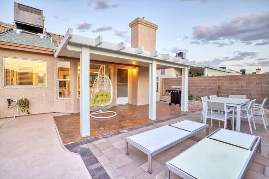 Sunset Swim - Modern Vegas Heated Pool Retreat Βίλα Henderson Εξωτερικό φωτογραφία